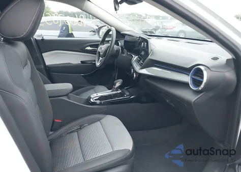 2024 Chevrolet Trax 1Lt z USA, uszkodzony, nr VIN KL77LHE26RC154235